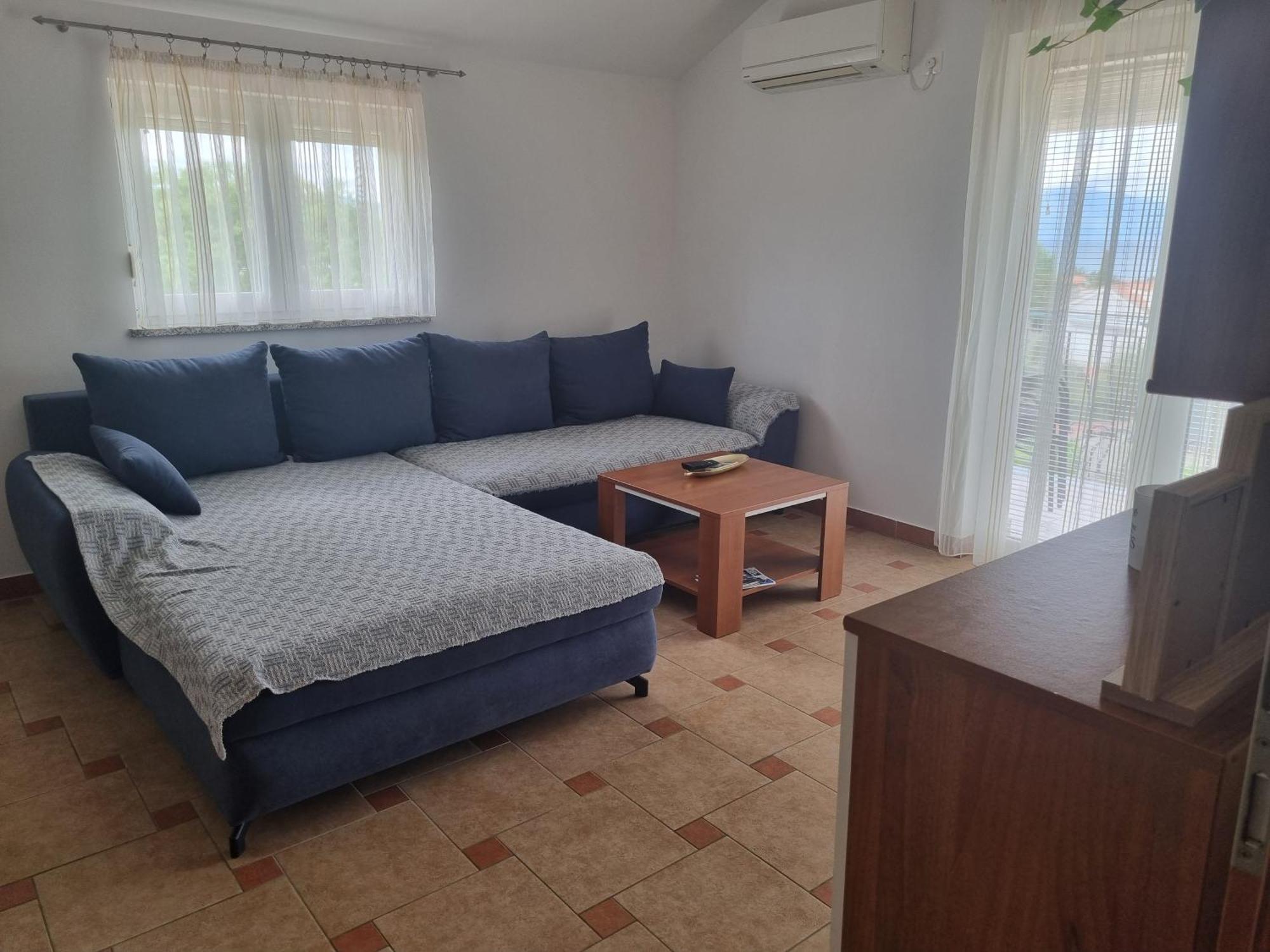 Apartments Jadranka Malinska Ngoại thất bức ảnh