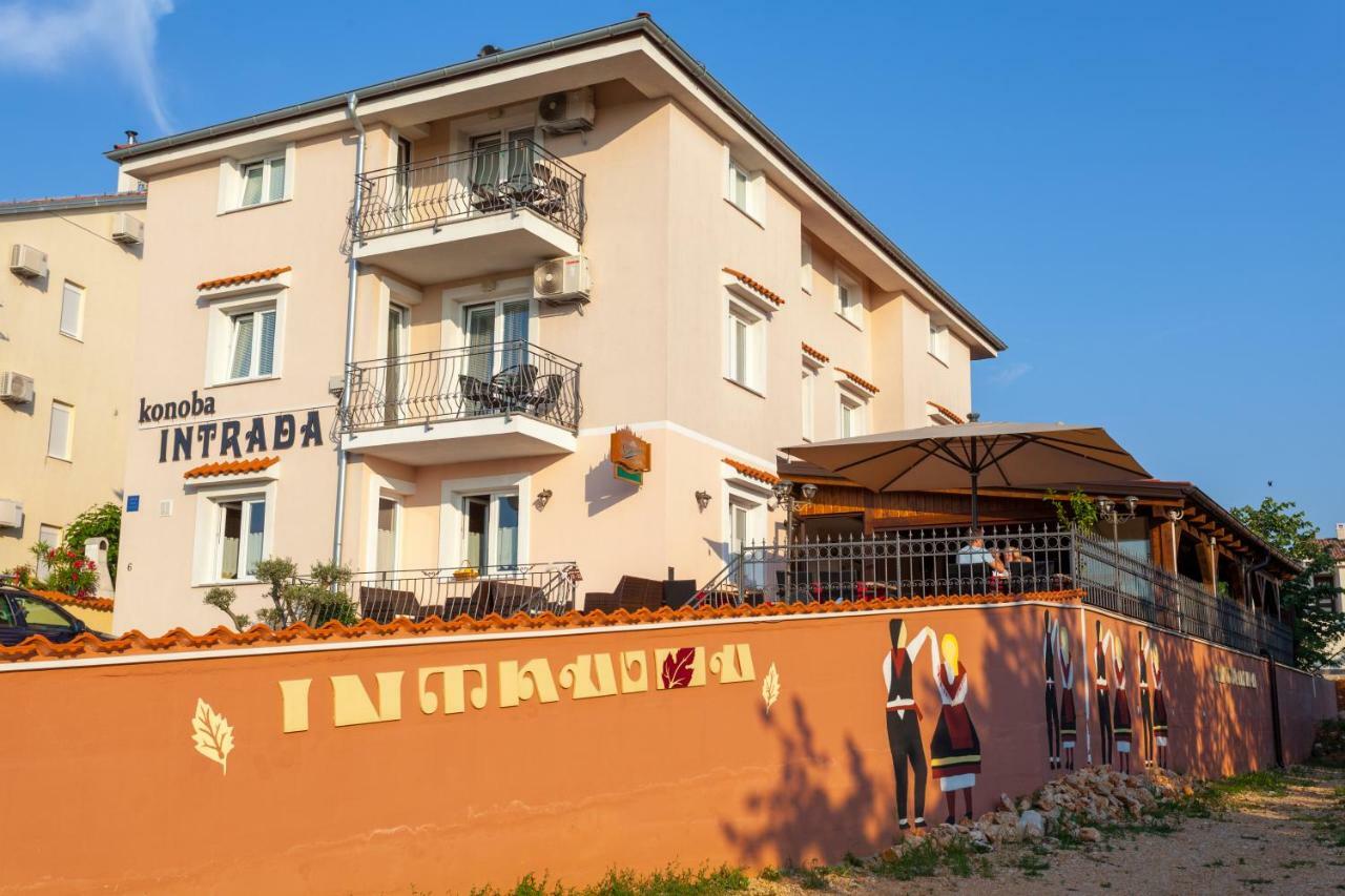 Apartments Jadranka Malinska Ngoại thất bức ảnh