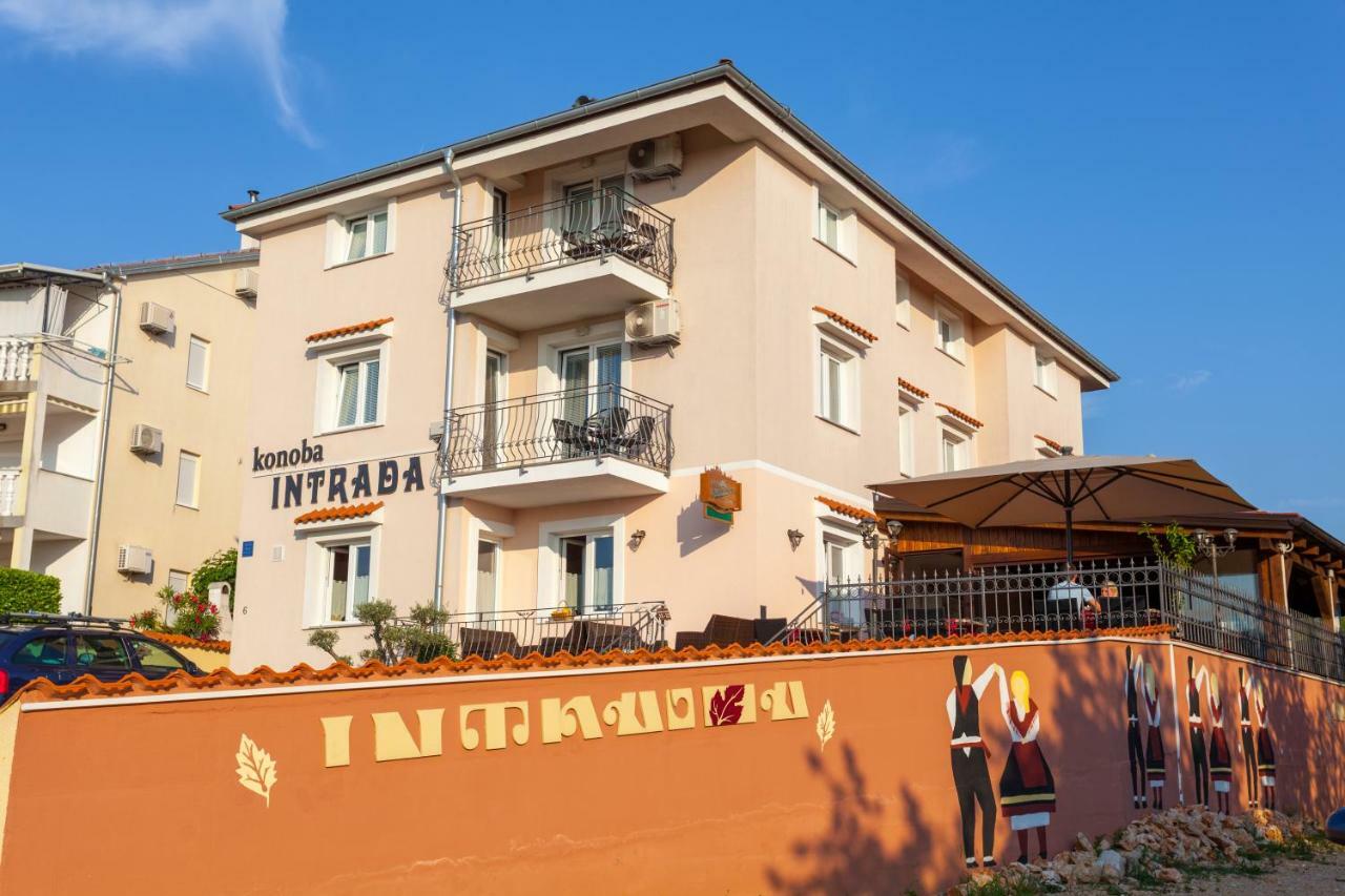 Apartments Jadranka Malinska Ngoại thất bức ảnh
